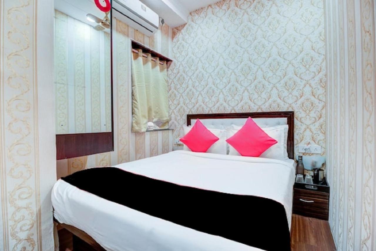 Hotel De Classico Juhu Bombay Esterno foto