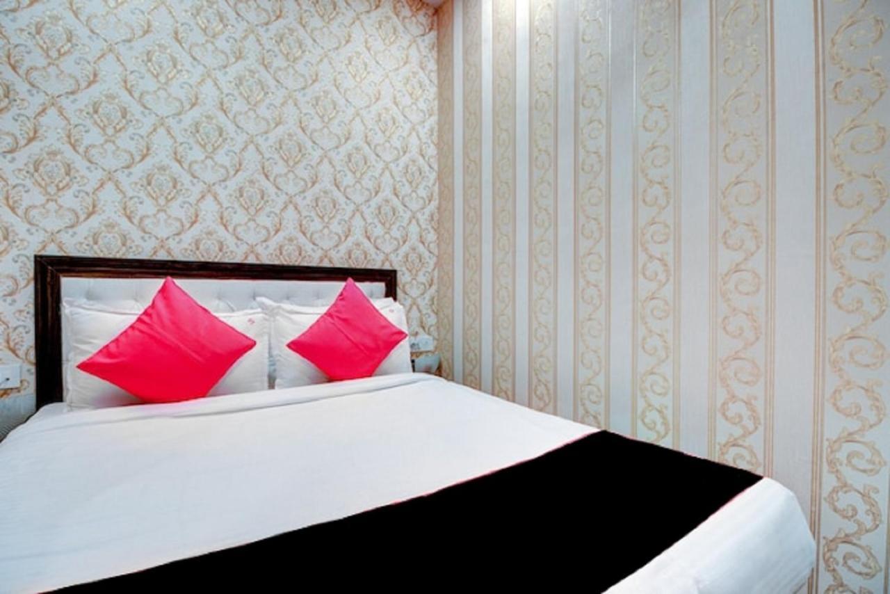 Hotel De Classico Juhu Bombay Esterno foto